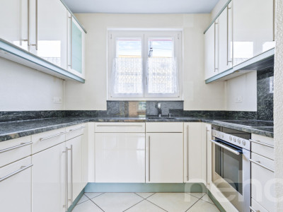 Freistehendes Einfamilienhaus mit Potenzial im Zentrum von Ittigen image 4