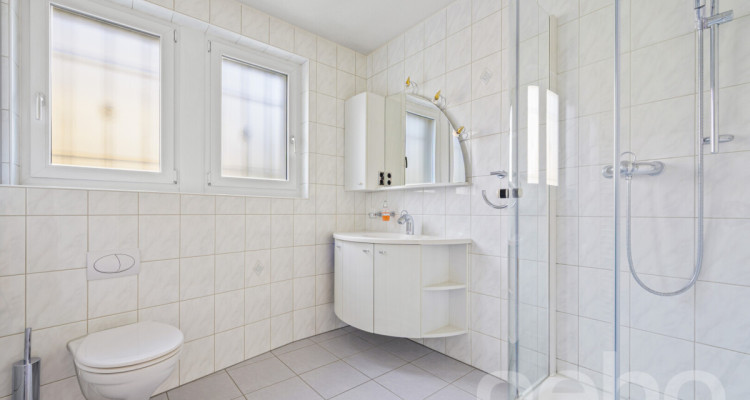 Freistehendes Einfamilienhaus mit Potenzial im Zentrum von Ittigen image 8