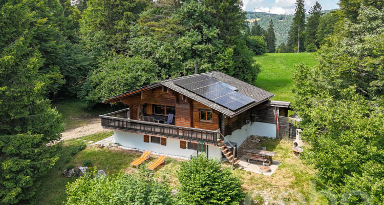 Chalet d?exception avec vue panoramique et exposition plein sud image 2