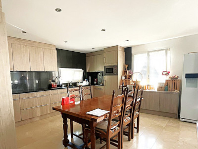 🌿 Penthalaz – Villa familiale rénovée avec appartement indépendant aménagé image 4