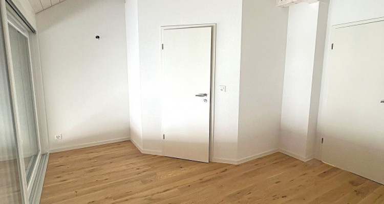 Charmant duplex 4.5 pièces avec mezzanine dans ferme rénovée image 6