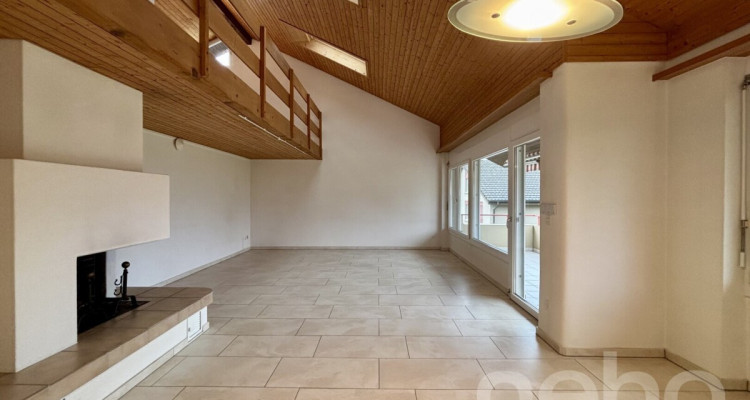 Helle Galeriewohnung mit Balkon image 2