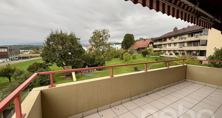 Helle Galeriewohnung mit Balkon image 3