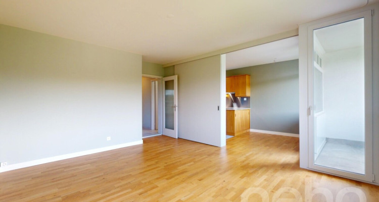 Modern renovierte 3.5-Zimmer-Wohnung mit Weitblick ins Grüne in Basel image 3