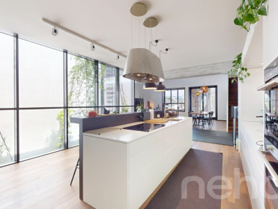 Aussergewöhnliche Wohnung mit gehobenem Wohnambiente image 3