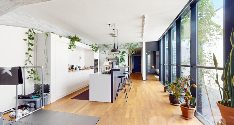 Aussergewöhnliche Wohnung mit gehobenem Wohnambiente image 1