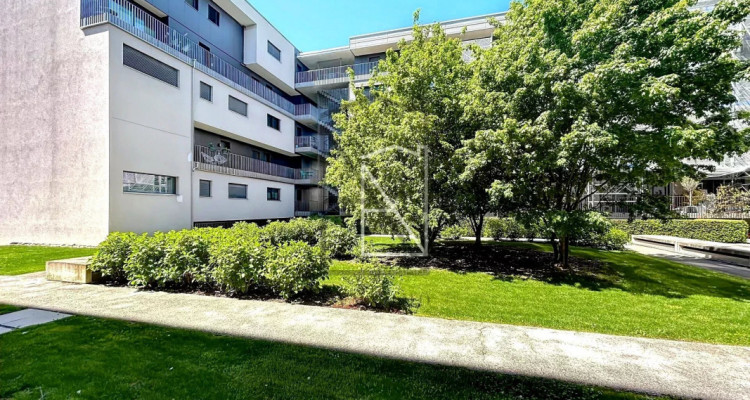 Duplex 3.5 piÃ¨ces Ã  St-Sulpice : Confort moderne Ã  deux pas du lac ! image 2