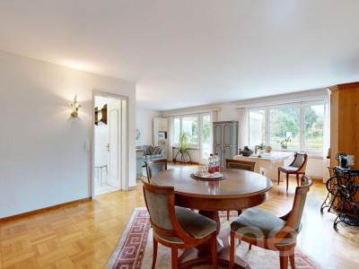 Praktische 3.5-Zimmer-Wohnung in ruhiger Lage nahe Stadtzentrum image 4