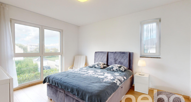 Moderne 3.5-Zimmer-Wohnung mit grossem Wintergarten und Balkon image 7