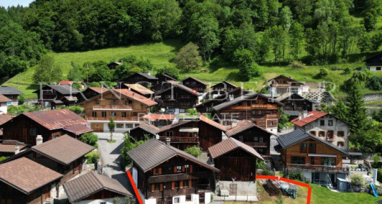 Beau chalet avec grange attenante et vue panoramique - environnement paisible image 1