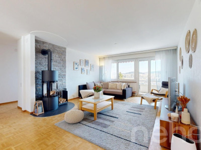 Appartement 4.5p traversant avec vue dégagée à La Chaux-de-Fonds image 1