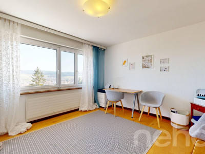 Appartement 4.5p traversant avec vue dégagée à La Chaux-de-Fonds image 8