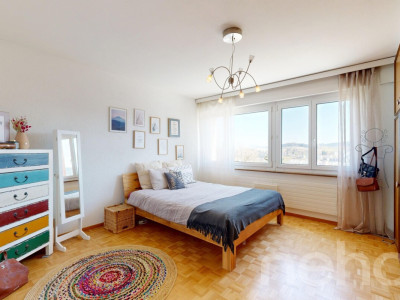 Appartement 4.5p traversant avec vue dégagée à La Chaux-de-Fonds image 9