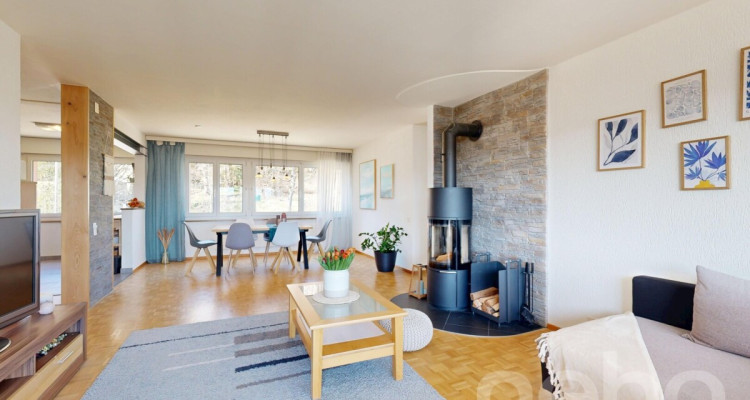 Appartement 4.5p traversant avec vue dégagée à La Chaux-de-Fonds image 4