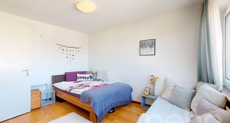 Appartement 4.5p traversant avec vue dégagée à La Chaux-de-Fonds image 12