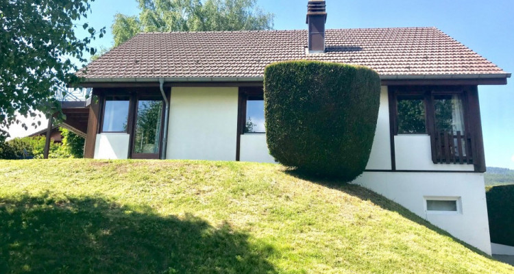 Jolie villa individuelle de 6,5 pièces idéalement située à Le Vaud image 2