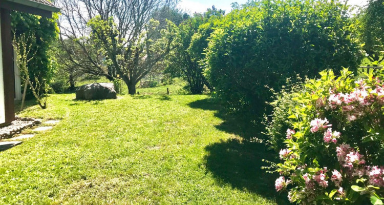 Jolie villa individuelle de 6,5 pièces idéalement située à Le Vaud image 4