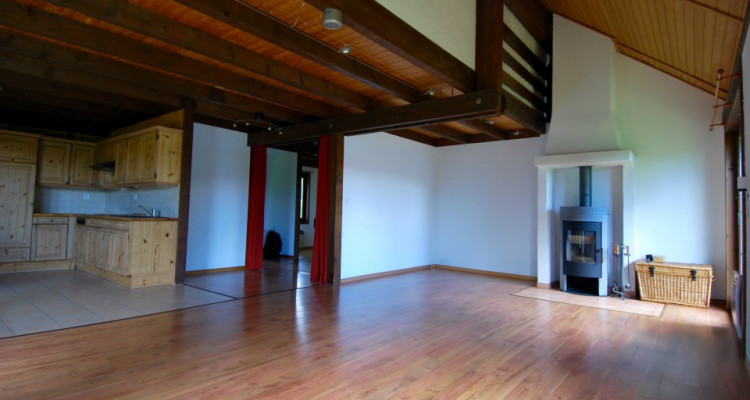 Jolie villa individuelle de 6,5 pièces idéalement située à Le Vaud image 8