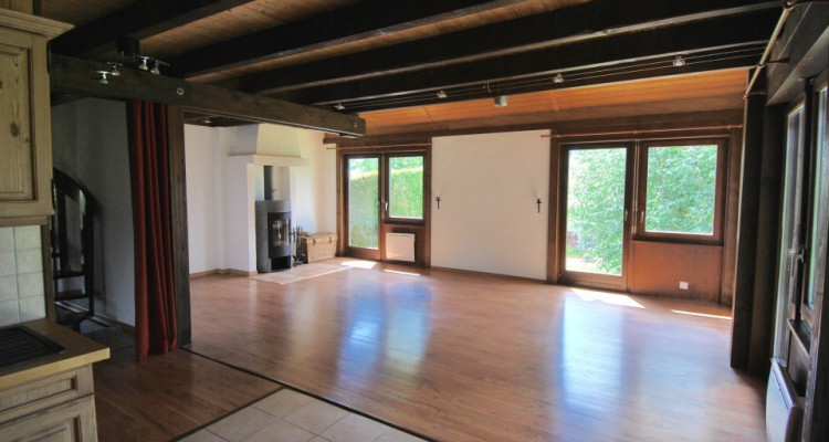 Jolie villa individuelle de 6,5 pièces idéalement située à Le Vaud image 10