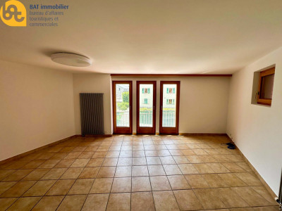 Charmant duplex de 3.5 pièces au 1er étage  - Chippis image 3