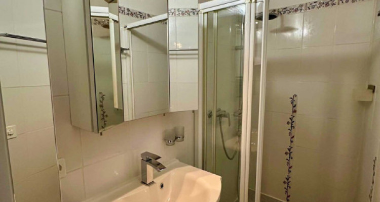 Charmant duplex de 3.5 pièces au 1er étage  - Chippis image 9