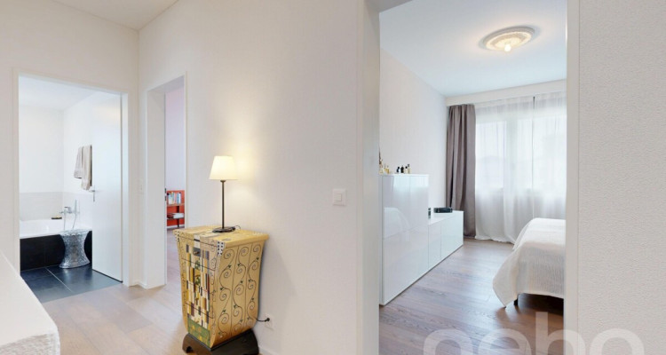 Helle 4.5-Zimmer-Maisonettewohnung mit Balkon und viel Raum für Ideen image 11