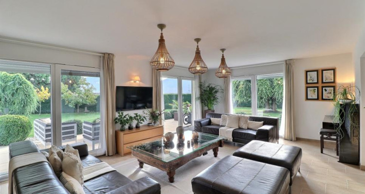 TRES BELLE VUE - QUARTIER RESIDENTIEL CALME image 11