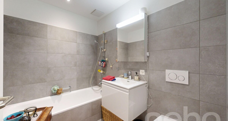 Lichtdurchflutete 2.5-Zimmer-Wohnung mit Blick Richtung Töss image 8