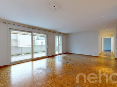 Wohnung mit Südterrasse und attraktivem Renovationspotenzial image 7