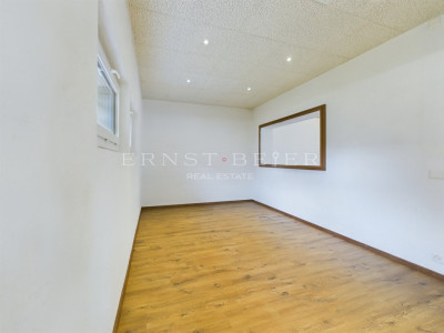 Arcade commerciale avec vitrines image 4