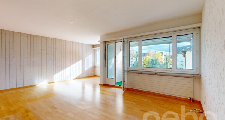 Helle 3.5-Zimmer-Wohnung in Schwerzenbach ZH mit Komfort und Charme image 2