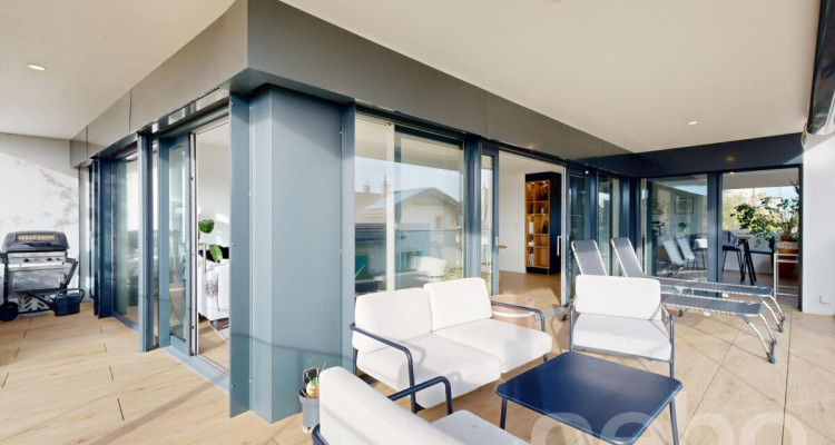 Splendide appartement moderne de 4.5p avec terrasse, vue et garage! image 7