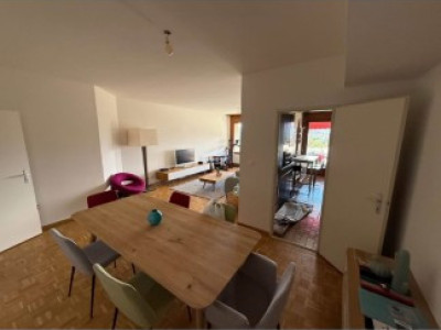 Appartement 4 pièces situé aux Grand Lancy image 1