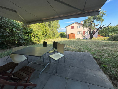 Chambre à louer dans belle villa au cœur de Gland image 7