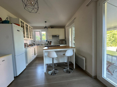 Chambre à louer dans belle villa au cœur de Gland image 6