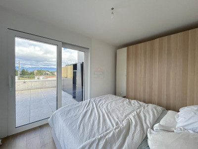 Magnifique Attique MINERGIE avec grande terrasse image 4