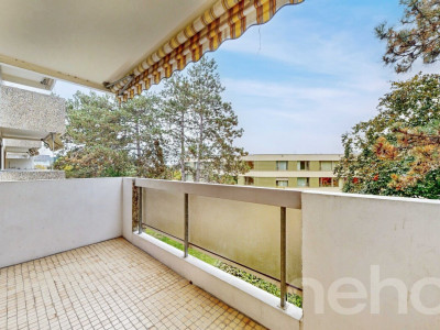 Appartement rénové et traversant, idéalement situé image 1