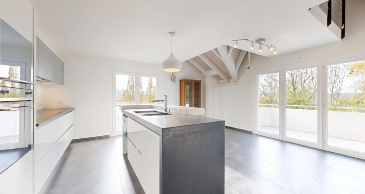 Superbe duplex au dernier étage image 3