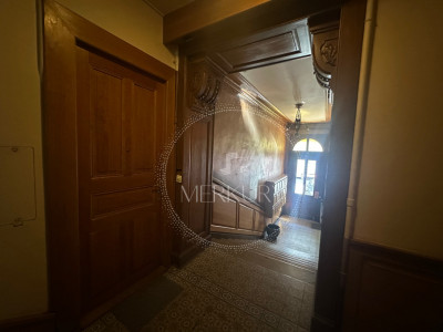  Un charmant apparement de 4,5P situé dans la région de Plainpalais.  image 1