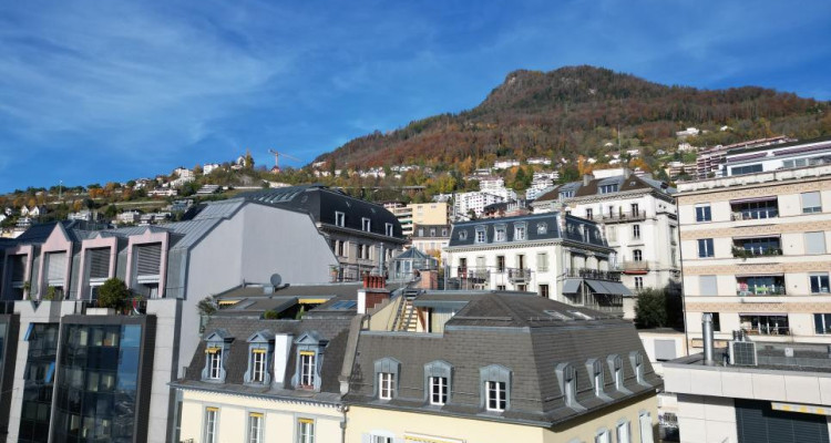 DUPLEX UNIQUE EN CENTRE AVEC VUE PANORAMIQUE image 2