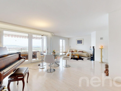 Charmevolle 3.5-Zimmer-Wohnung mit atemberaubendem See- und Bergblick image 5