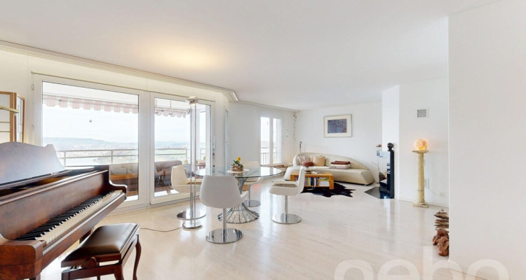 Charmevolle 3.5-Zimmer-Wohnung mit atemberaubendem See- und Bergblick image 5