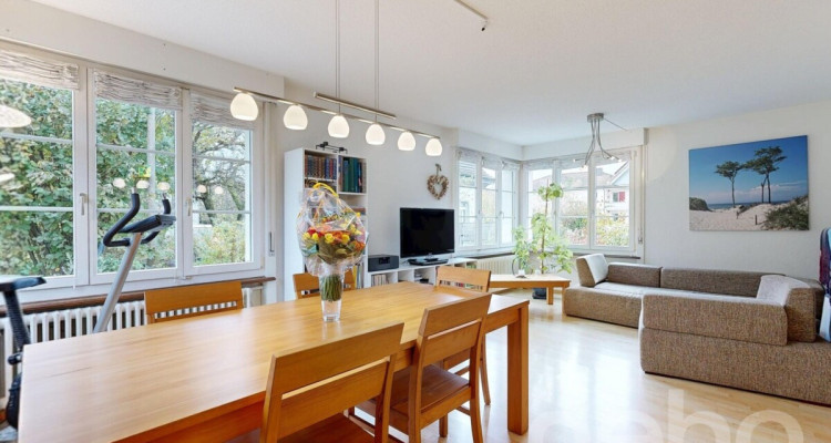 Charmantes Einfamilienhaus 4.5 Zimmer mit Potenzial und idealer Lage image 2