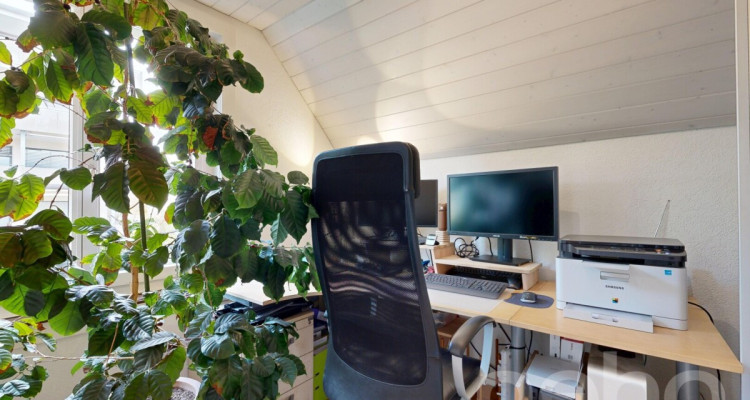 Charmantes Einfamilienhaus 4.5 Zimmer mit Potenzial und idealer Lage image 7