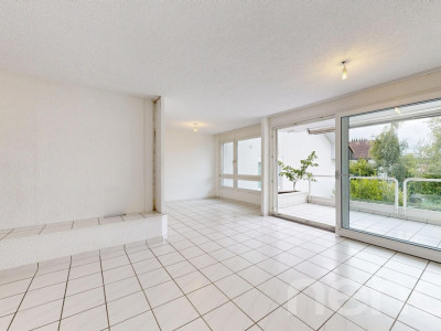 Lichtdurchflutete 4.5-Zimmer-Wohnung in Oberglatt image 1