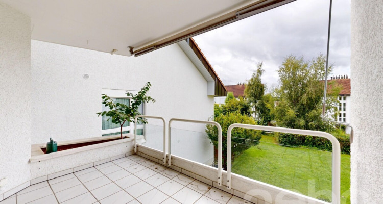 Lichtdurchflutete 4.5-Zimmer-Wohnung in Oberglatt image 4