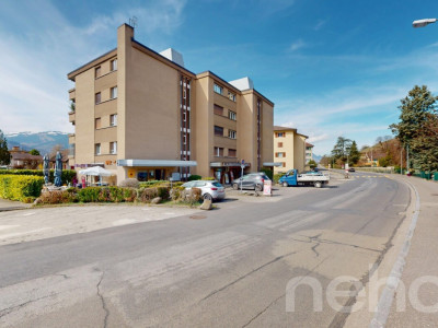 Exclusif: 2.5 pièces proche dun commerce et café de quartier image 1