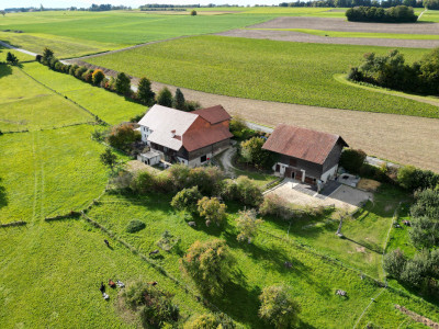 OPPENS - MAGNIFIQUE FERME SUR 5 HECTARES  image 2