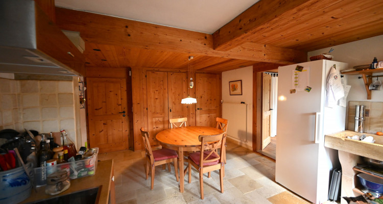 OPPENS - MAGNIFIQUE FERME SUR 5 HECTARES  image 4