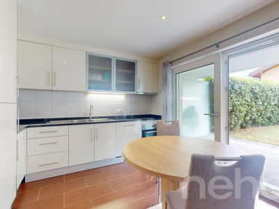 Exclusif : Bel appartement avec terrasse couverte et jardin image 3